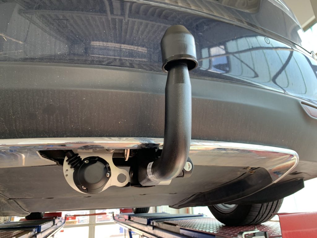 Tesla Model S trailer hitch bottom view